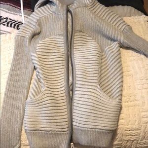 Gray, lulu sweatshirt/ sweater